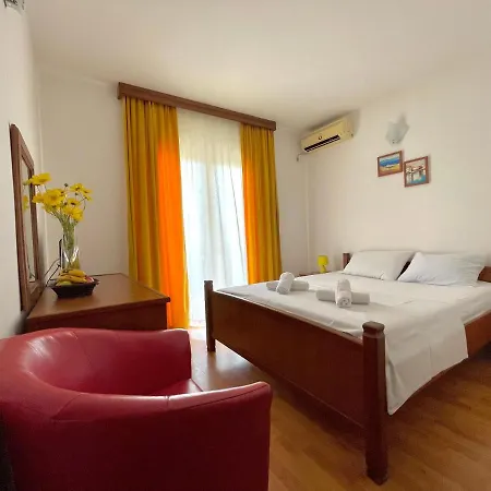 Bed & Breakfast Ns Velji Vinogradi Budva